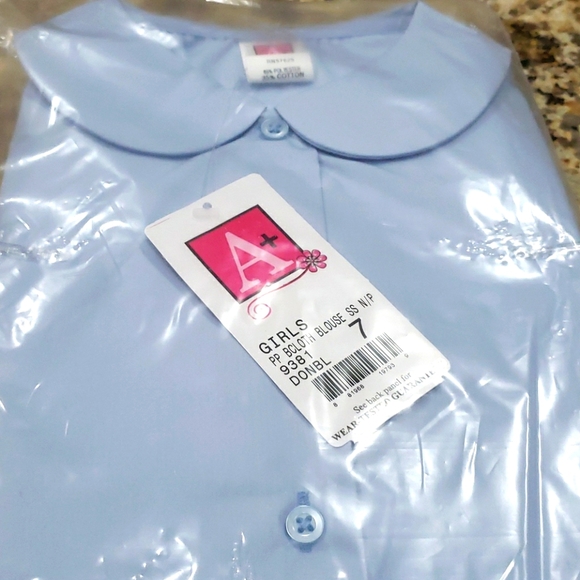 Girl school uniform - Picture 1 of 5